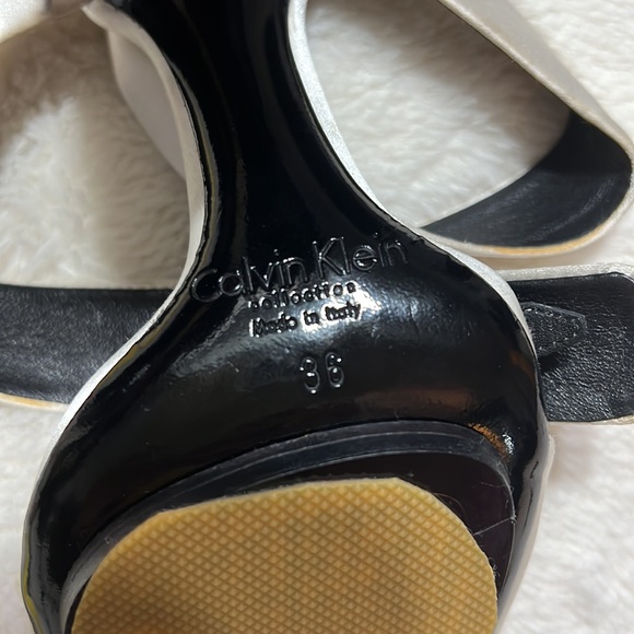 Calvin Klein Collection - Picture 10 of 10